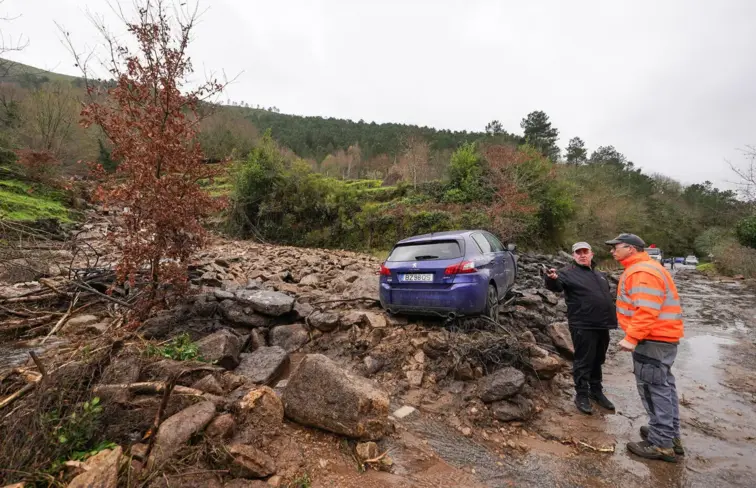 Deslizamento de terras